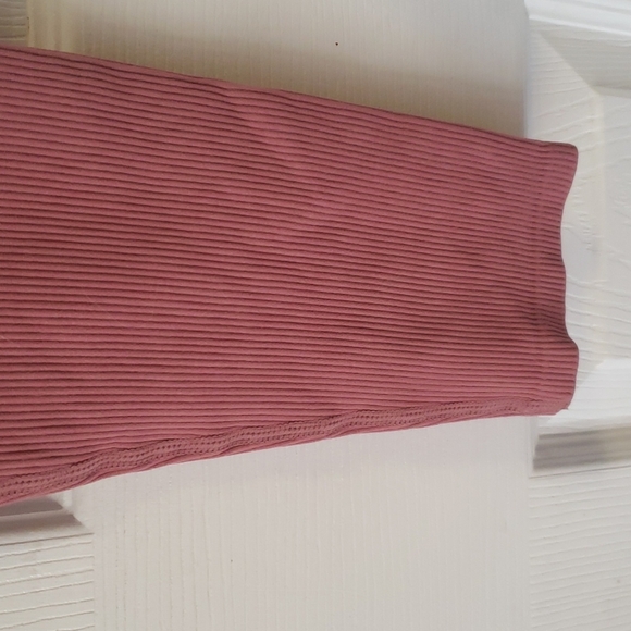 Fabletics High Waisted Seamless Rib Leggings - Picture 6 of 8